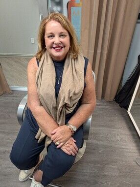 Meet your Posher, Claudia